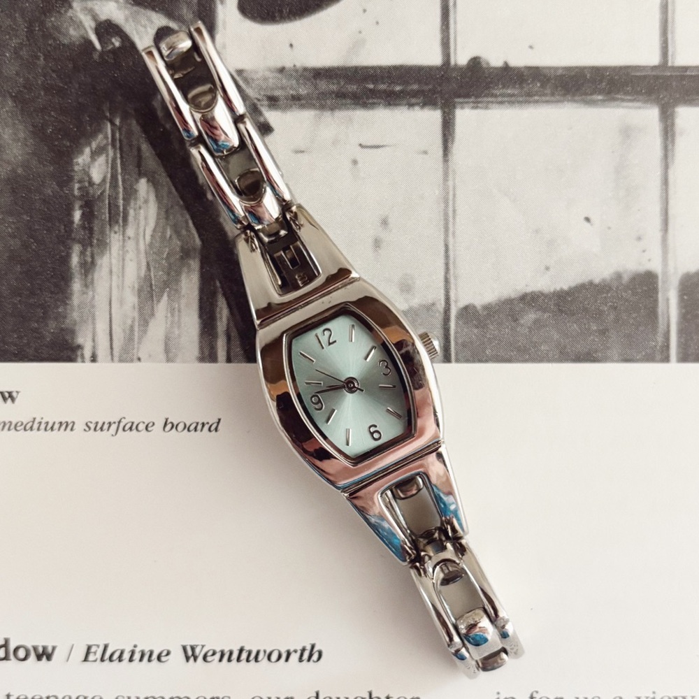 VTG Y2K Watch
